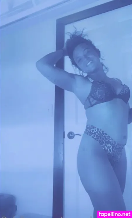 Insanelybrit OnlyFans Thumbnail #LKeNLYKC4p