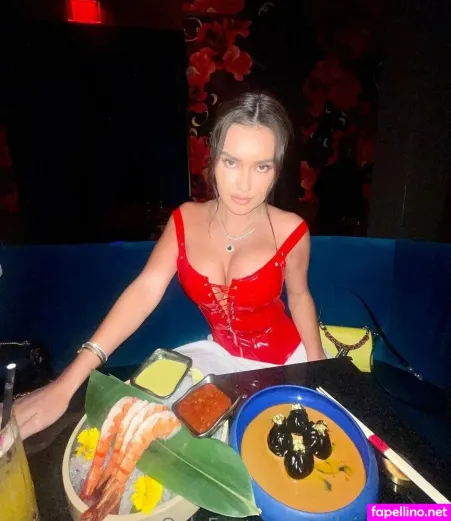 Insideonlyfanspod OnlyFans Thumbnail #dno9x80fpD