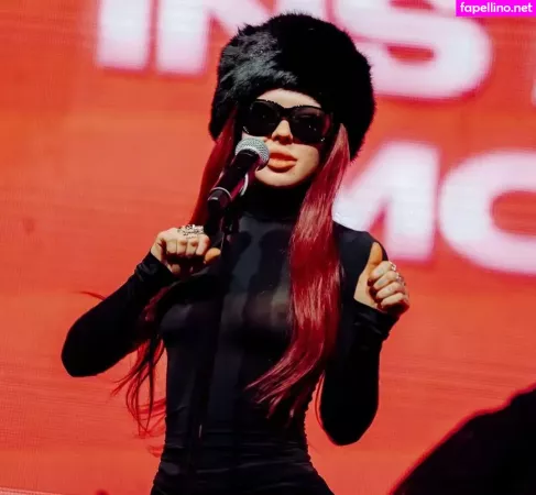 Instasamka OnlyFans Thumbnail #eY0NdFoxw6