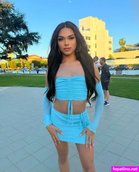 Internetprincesslilly OnlyFans Thumbnail #CDsBwVuyV3