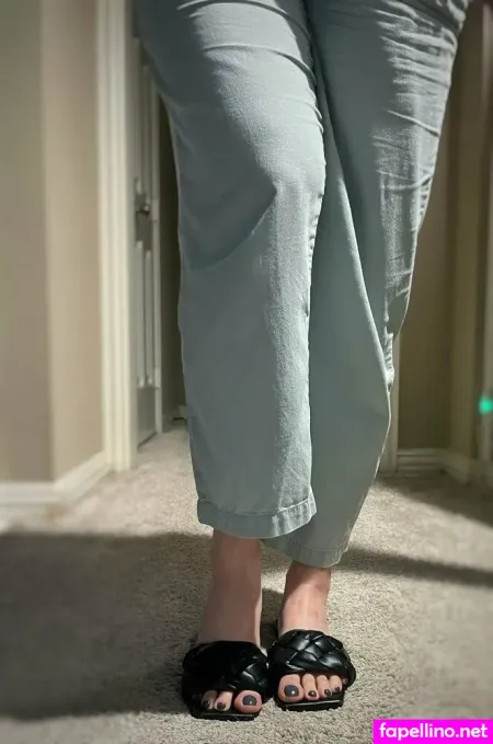 Internwithbenefits OnlyFans Thumbnail #SozBU0d1CC