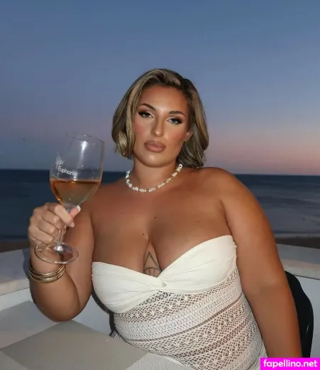 Ioana Deea Withloveio OnlyFans Thumbnail #IiVd1LhHDd