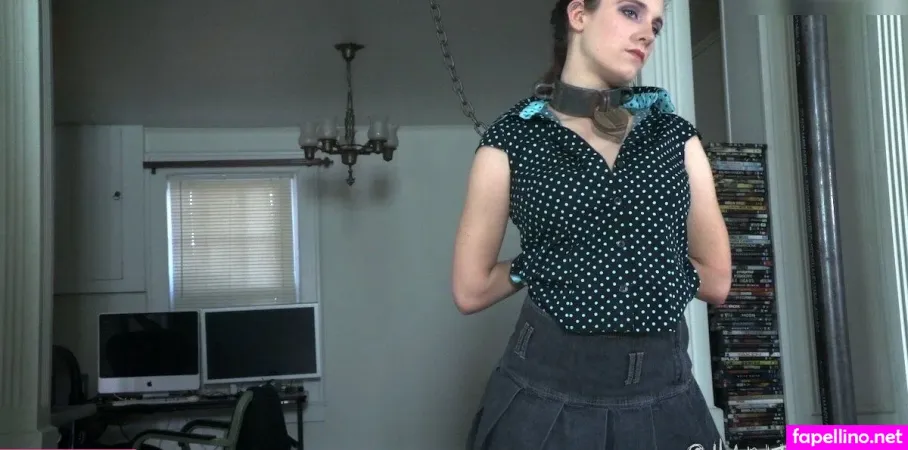 Iona Grace OnlyFans Thumbnail #0QQjkYRkC5