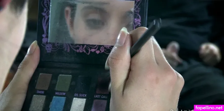 Iona Grace OnlyFans Thumbnail #Sqfyov76XZ