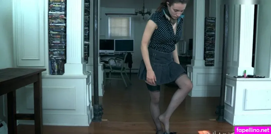 Iona Grace OnlyFans Thumbnail #XnbxlaNRcG