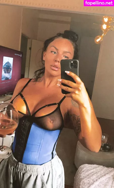 Ionlyeatvag OnlyFans Thumbnail #cjRe8pv2nm