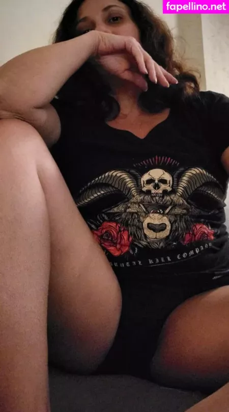 Ira Croft OnlyFans Thumbnail #1Ovn8d1FPh