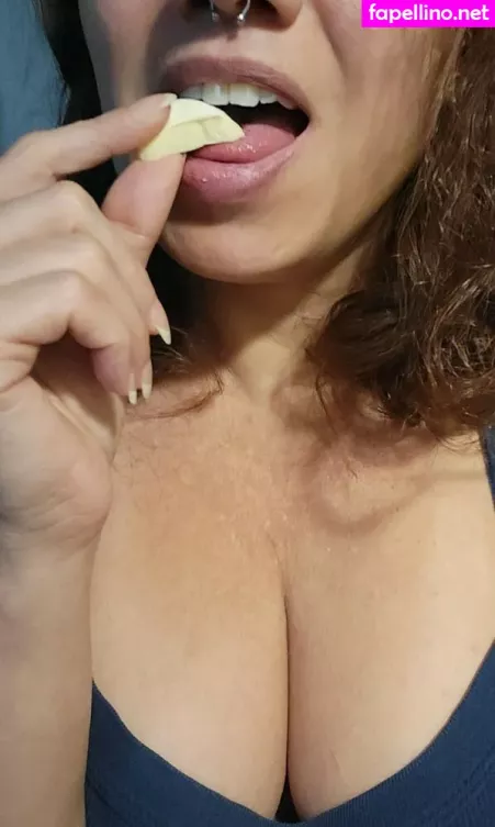 Ira Croft OnlyFans Thumbnail #9T4irolVtm