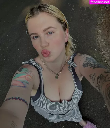Ireland Baldwin OnlyFans Thumbnail #0248lK1OeJ