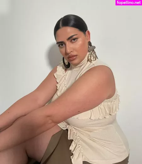 Irena Drezi OnlyFans Thumbnail #w2b6PPNk1J