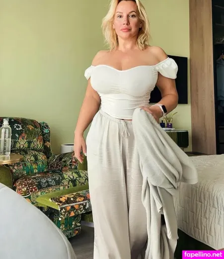 Irina Gubernatorova OnlyFans Thumbnail #0eShoVfB6U