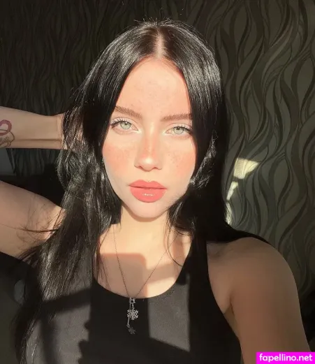Irina Minkina OnlyFans Thumbnail #r8qdbmJ8JD