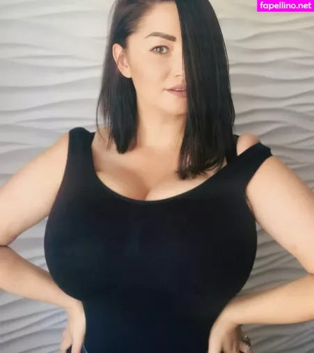 Irina P OnlyFans Thumbnail #NlruFYh8Qd