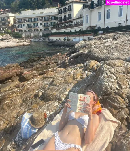 Iris Apatow 1 OnlyFans Thumbnail #54tDMkLBV8