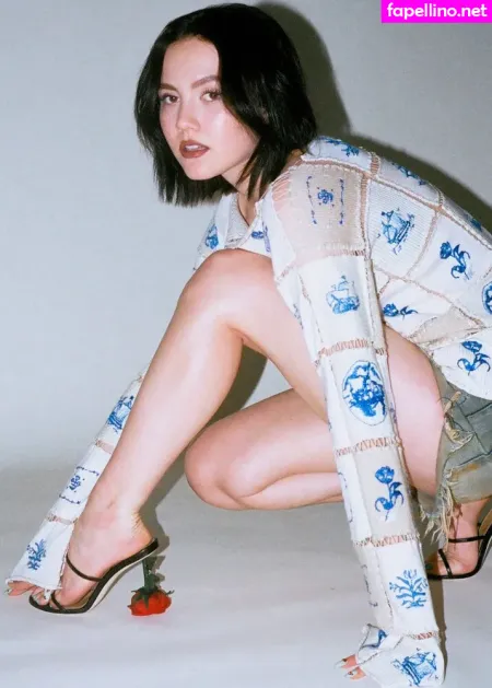 Iris Apatow 1 OnlyFans Thumbnail #VCNTQvg61n