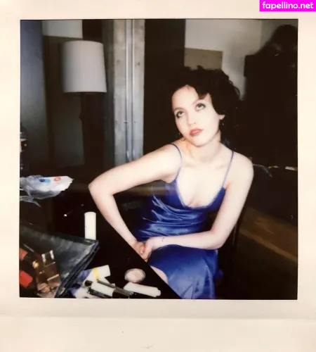 Iris Apatow 1 OnlyFans Thumbnail #XjkwzFaSYe