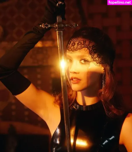 Iris Apatow 1 OnlyFans Thumbnail #cYmhyxRjNH