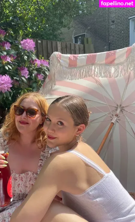 Iris Apatow 1 OnlyFans Thumbnail #fKJ4q15JDP