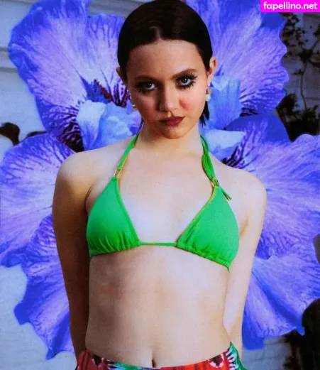 Iris Apatow 1 OnlyFans Thumbnail #hIAyNYASNg