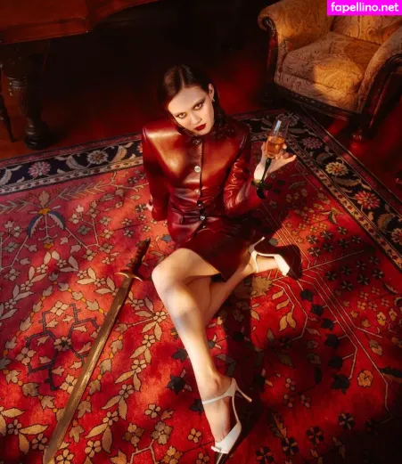 Iris Apatow 1 OnlyFans Thumbnail #mmgrGT8ANj