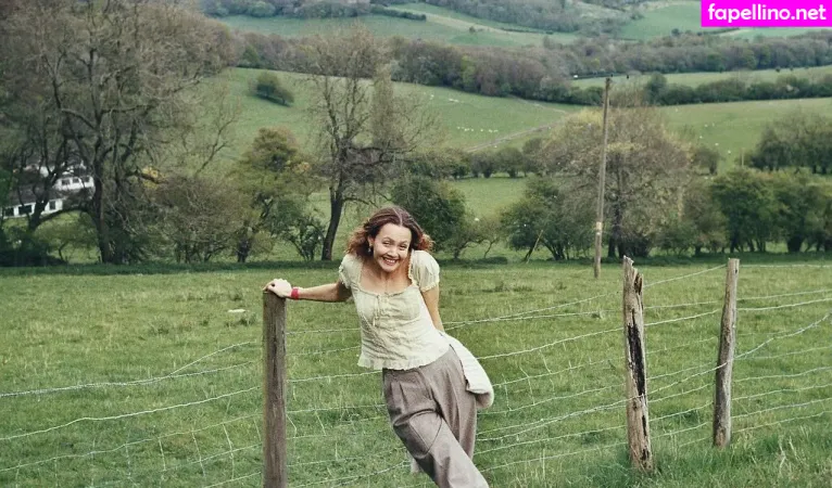 Iris Apatow 1 OnlyFans Thumbnail #yDaGFHkJ2s