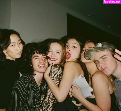 Iris Apatow 1 OnlyFans Thumbnail #z0JxzC3sJg