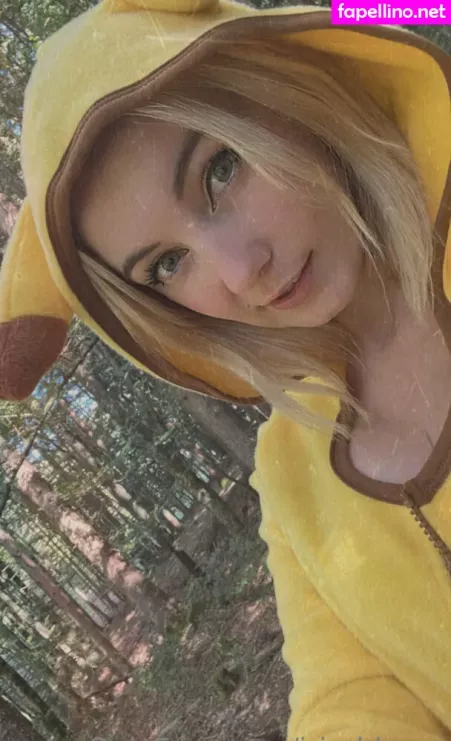 Iris Bloom 1 OnlyFans Thumbnail #EWGZTUVWiW