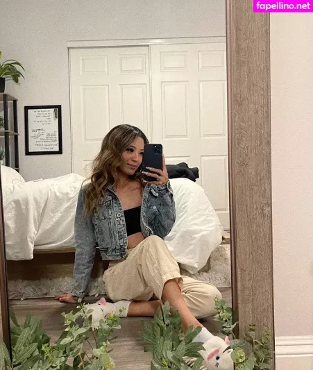 Iris Haw OnlyFans Thumbnail #srUPiHP4dg