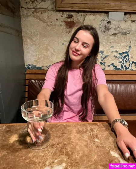 Iris Hot Babe OnlyFans Thumbnail #BoizvRRbum