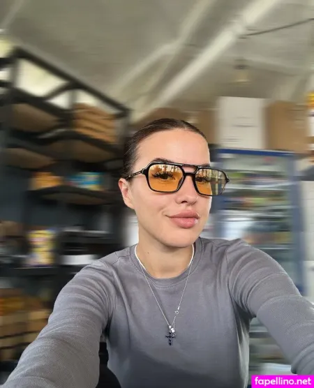 Iris Hoty Babe OnlyFans Thumbnail #3MYEOL9bFJ