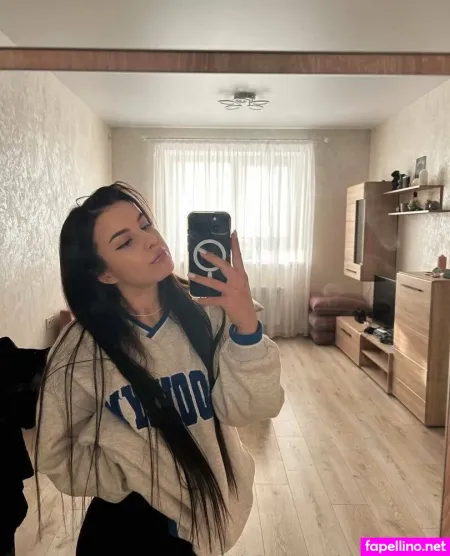 Iris Hoty Babe OnlyFans Thumbnail #ZrD7wozOi0