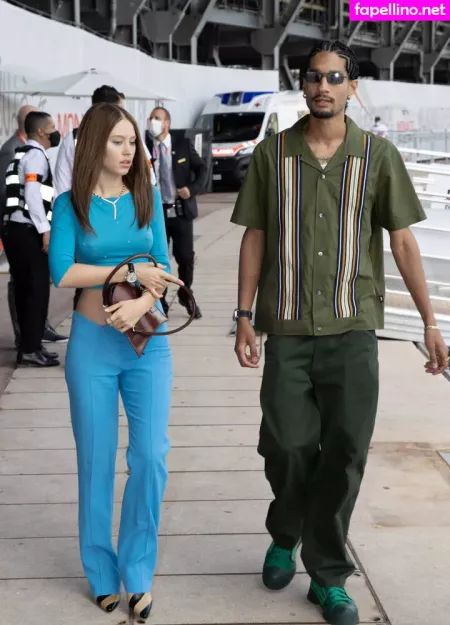 Iris Law OnlyFans Thumbnail #aiFAkl2K5U