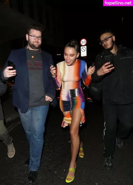 Iris Law OnlyFans Thumbnail #cDun25chxd