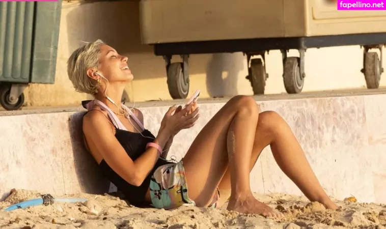 Iris Law OnlyFans Thumbnail #ejsrjJvcvs