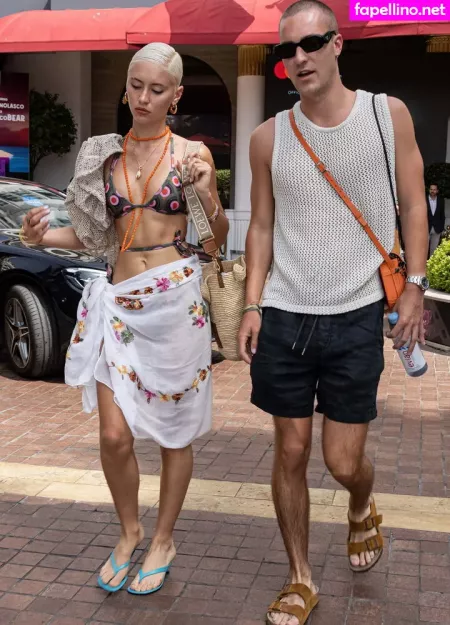 Iris Law OnlyFans Thumbnail #rKDWi6efoe