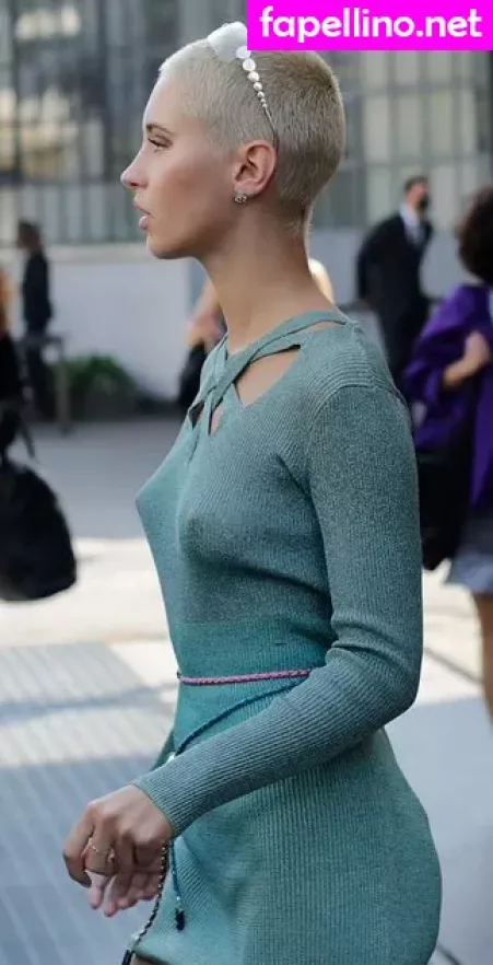 Iris Law OnlyFans Thumbnail #umZslAkCTF