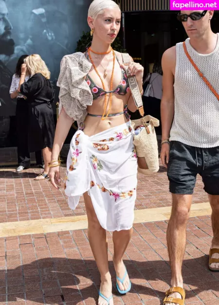 Iris Law OnlyFans Thumbnail #xDY5zXUhBp