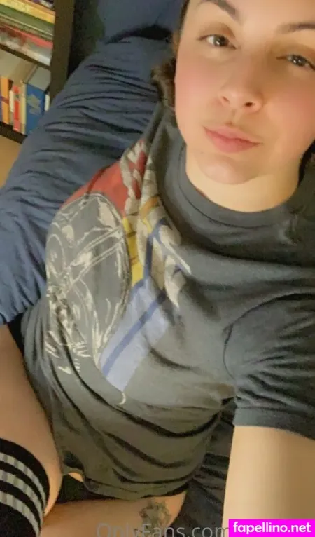 Iris Ren OnlyFans Thumbnail #2li1VeF1f7