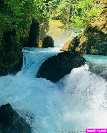 Iris Ren OnlyFans Thumbnail #Ysx6ebuOfo