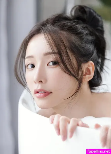 Iris Xiao OnlyFans Thumbnail #DJKuBFQB8m