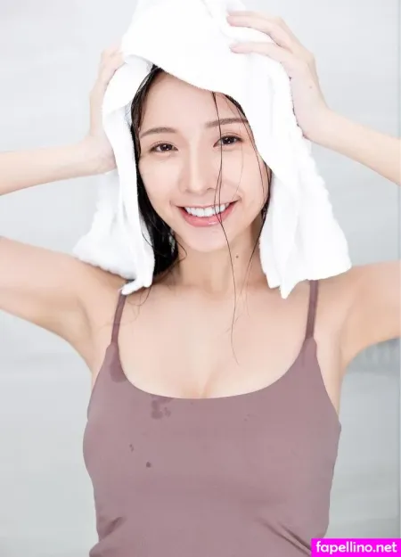 Iris Xiao OnlyFans Thumbnail #WQDSxCguWg