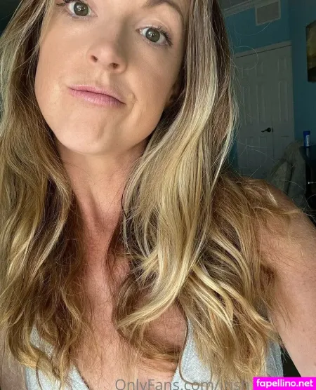 Irish Stars 29 OnlyFans Thumbnail #1zV2ZazusS