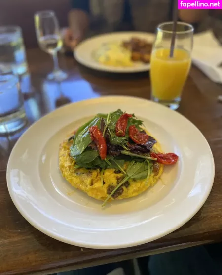 Irisinthekitchen OnlyFans Thumbnail #HGwiExRwIA