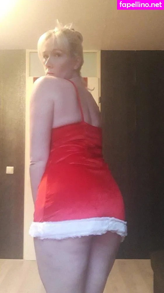 irisqueen28, irisqueenfan Nude Leaked OnlyFans Photo #5pycP74Sqm