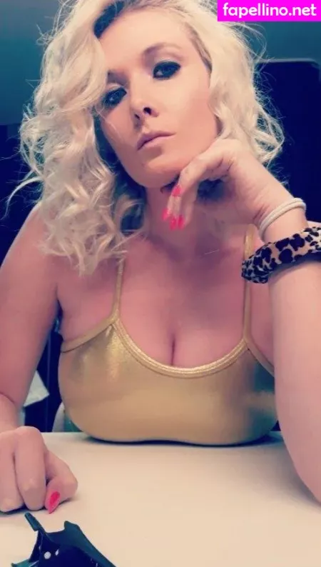 Irisqueen28 OnlyFans Thumbnail #sqnw0DZWCr