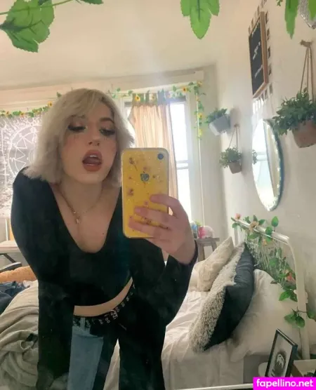 Iristv OnlyFans Thumbnail #3bvKNqC1aE