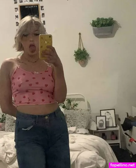 Iristv OnlyFans Thumbnail #9Kkw1HnYqp