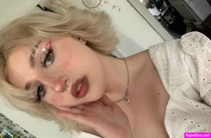 Iristv OnlyFans Thumbnail #d1oAa9NZHb
