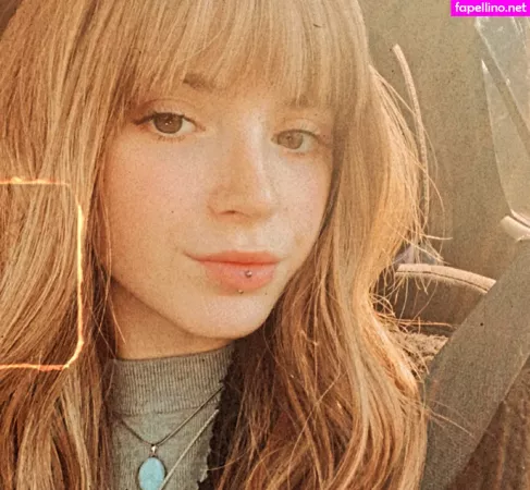 Irresistible Ivy OnlyFans Thumbnail #CQMpJHHiwc