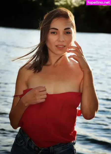 Iryna Sun OnlyFans Thumbnail #ItkDc6FkiU